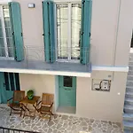 Semesterbostad Nios Luxury House &