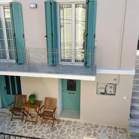 Сasa de vacaciones Nios Luxury House &