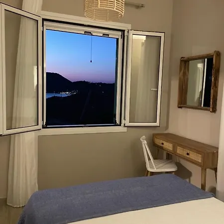 Nios Luxury House & Сasa de vacaciones *