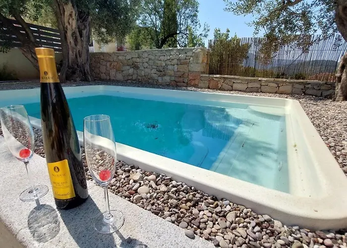 Nios Luxury House & Dom wakacyjny *