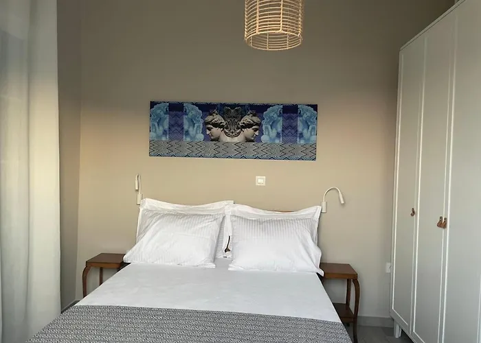 Semesterbostad Nios Luxury House &