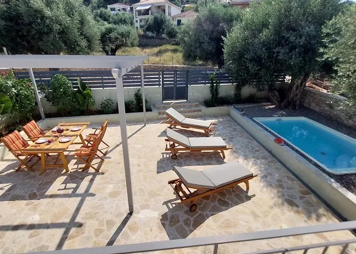 Nios Luxury House & Semesterbostad *