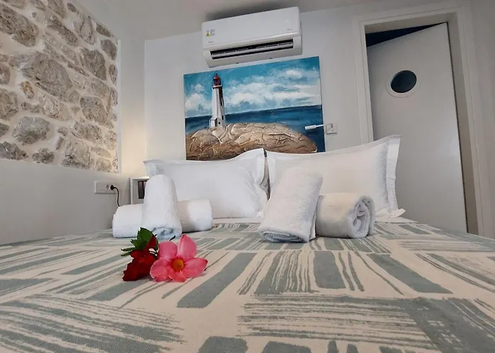 Nios Luxury House & Semesterbostad *